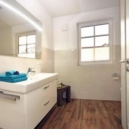 Haus Am Deich Ankerplatz Apartment Zingst